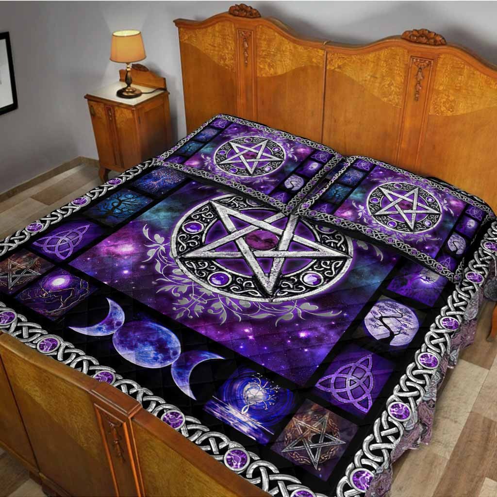 Witch Vibes Purple Pentagram Quilt Set 1