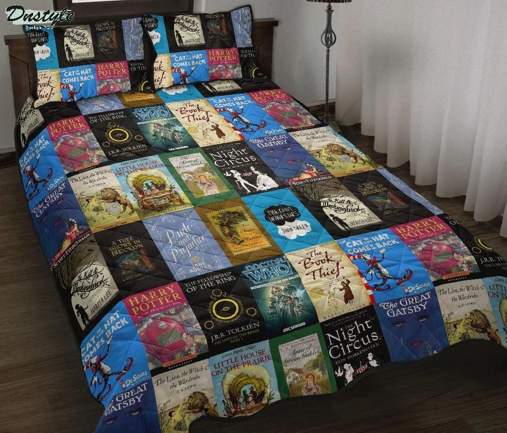 Book Covers Quilt Bed