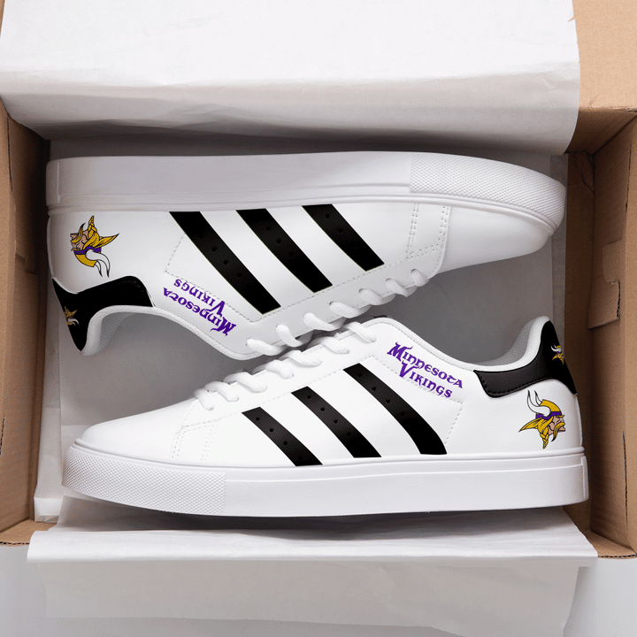 Minnesoto Vikings NFL Black And White Stan Smith Low Top Shoes