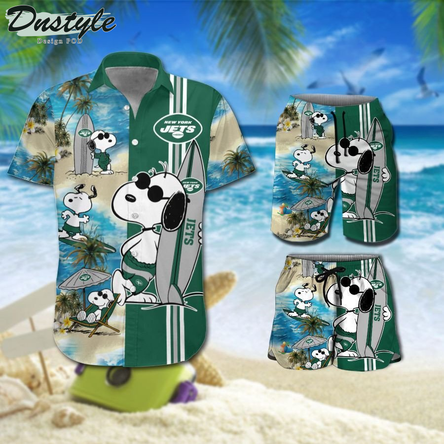 Green Bay Packers Snoopy Surfing On The Beach Hawaiian Shirt Beach Short