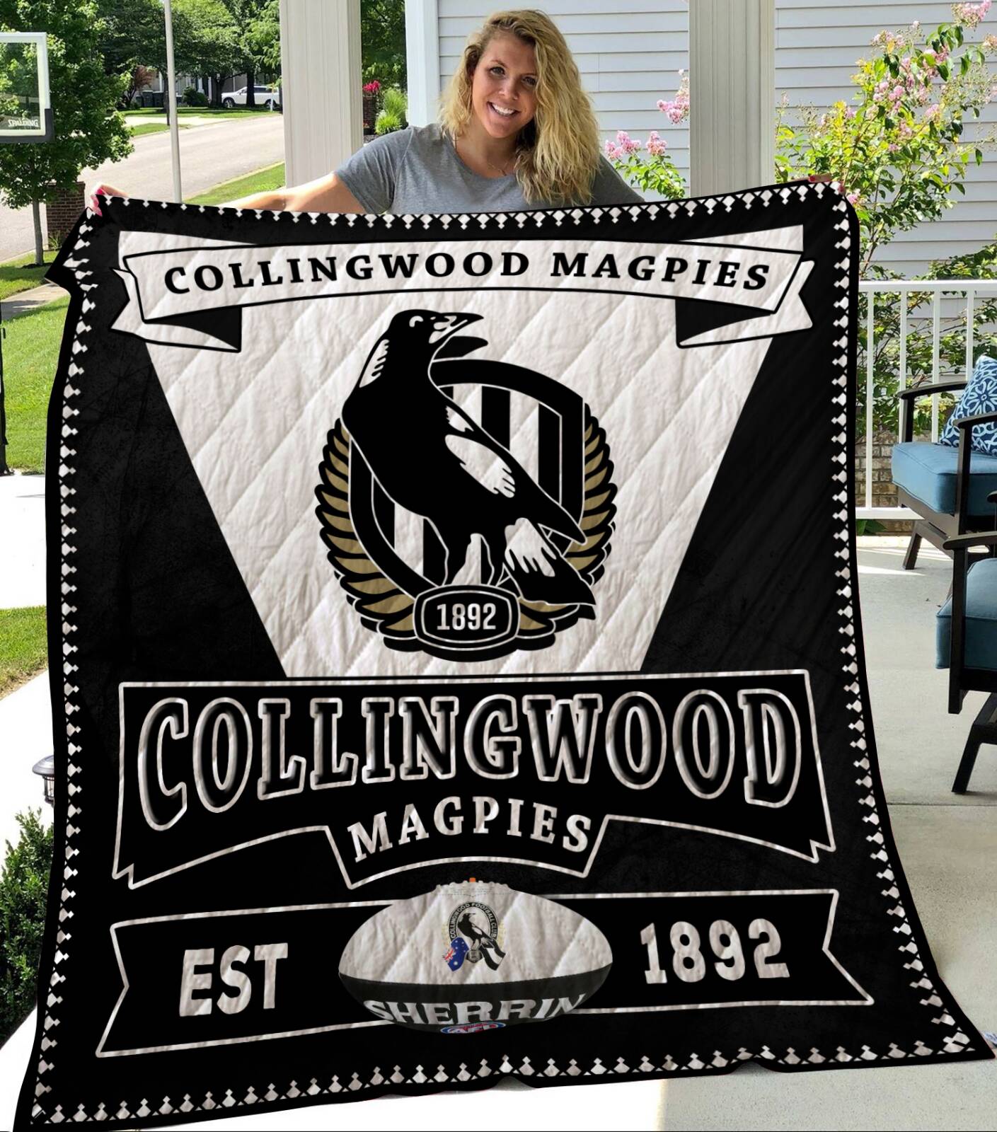 Collingwood Magpies Est 1892 Quilt Blanket